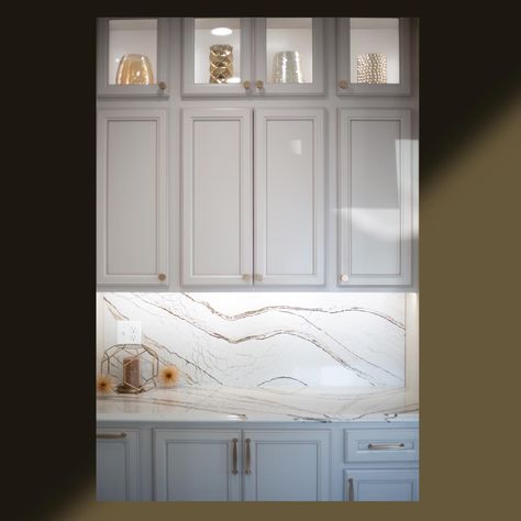 Have you seen the Clovelly design ? Seriously one of the coziest 2020 designs by Cambria! Stop by Midwest Quartz and check out the new 2020 designs! Cambria Quartz, 2020 Design, Quartz Countertops, Have You Seen, Countertops, Ohio, Kitchen Cabinets, Home Decor, Design