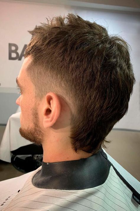 All You Need To Know About A Modern Mullet Haircut ★ Modern Mullet Haircut, Mens Mullet, Cool Mullets, Mullet Fade, Short Mullet, Mohawk Hairstyles Men, Mullet Wig, Mullet Haircut, Modern Mullet