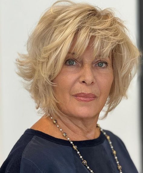 Short Layered Blonde Hairstyle for Seniors Bangs For Women Over 50, Bangs Over 50, Blonde Shag, Layered Blonde, Razor Cuts, Modern Bob Hairstyles, Hairstyles For Seniors, Modern Shag Haircut, Blonde Hairstyle