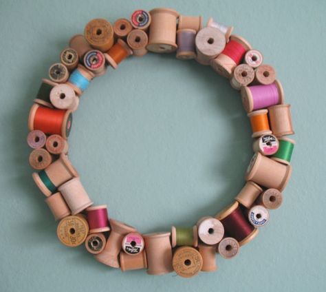 Spool Wreath-for my mom Spool Wreath, Spools Of Thread, Spool Crafts, Sewing Space, Wooden Spools, My Sewing Room, Thread Spools, Sewing Rooms, Sewing Studio