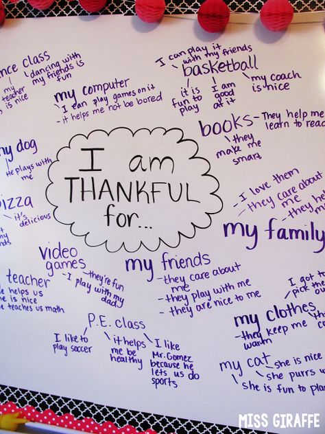 Thanksgiving brainstorming of what we're thankful for - GREAT idea to have them add details of WHY they're thankful for it while you brainstorm... makes writing so much easier for them later! Tunisian Crochet Beginner, I Am Thankful For Writing, Whiteboard Questions, November Writing, Thankful Activities, Whiteboard Messages, Thanksgiving School, Thanksgiving Writing, Crochet Beginner