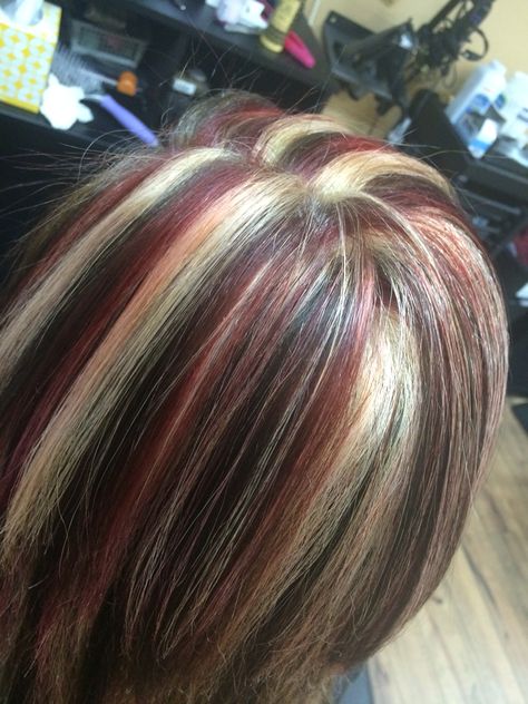 ✂️hair by Chasity Hawkins #redblondehair #colorideas Partly Colored Hair, 2000s Hair Color Ideas, Tri Color Chunky Highlights, Tri Color Highlights, Y2k Highlights Hair, 2000s Hair Color, Colored Tips Hair, 2000s Highlights Hair, 2000s Highlights