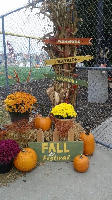 Fall Festival Tent Decorating Ideas, Fall Festival Entrance Ideas, School Fall Festival Ideas Decoration, Fall Festival Food, Fall Hayride, Fall Carnival Games, Fall Festival Activities, Fall Festival Party, Fall Photo Booth