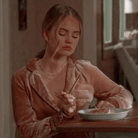 Fatty Patty Insatiable, Debby Ryan Insatiable, Insatiable Netflix, Patty Bladell, Debby Ryan, S Icon, Jenna Ortega, Aesthetic Photo, Heathers