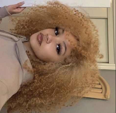 Curly Split Dye, Blonde 4c Hair, Split Dye Hair, School Baddie, Split Dye, Curly Color, Dyed Curly Hair, Hair Dyed, Ginger Hair Color