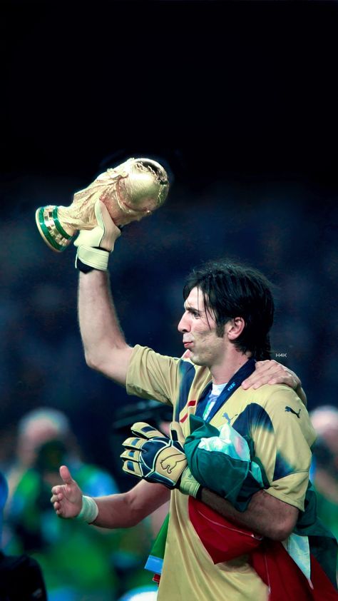 Buffon Wallpapers, Gk Wallpaper, Football 4k, Cabrio Vw, Gigi Buffon, Soccer Pics, Soccer Wallpapers, Juventus Wallpapers, Football Players Photos