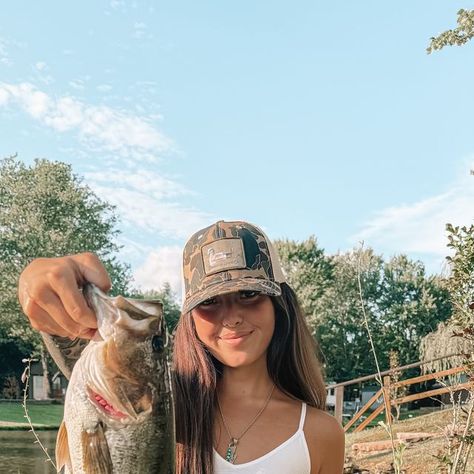 Tymber Marie on Instagram: "Bad day to be a bass ." Bass Pro Hat Outfit, Bass Pro Shop Hat Outfit, Bass Pro Shops Hat, Bass Pro Shop Hat, Bass Pro Shop, Hat Aesthetic, Hat Outfit, Fishing Rigs, Happy Winter