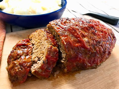 Robin Miller Cooks : Amazing Crouton Spiked Meatloaf Meatloaf With Croutons, Amazing Meatloaf, Perfect Meatloaf, Best Meatloaf, Tender Beef, Shrimp Pasta, Meatloaf Recipes, Pot Meals, Loaf Pan