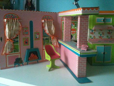 1960s Barbie, 1970s Toys, Barbie Room, Barbie Diorama, Paper Doll House, Barbie Kitchen, Dolls House Interiors, Barbie Toys, Barbie Dream