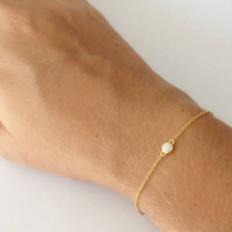 ✨ Introducing the Milk Dot Breastmilk Bracelet DIY Kit! ✨⁣ ⁣ Craft a timeless keepsake with our 925 silver or yellow gold-plated pendant, perfect for showcasing your precious breastmilk. Whether you’re a new mom or celebrating motherhood, this elegant bracelet is a beautiful way to honour your bond. 💕⁣ ⁣ 🛍️ Order now and create your unique piece today! ⁣ ⁣ 👉 Tap the link in our bio to get your kit Breast Milk Jewelry Diy, Breastmilk Bracelet, Milk Jewelry, Breastmilk Jewelry, Baby Milk, Bracelet Diy, Elegant Bracelet, Breast Milk, Diy Kit