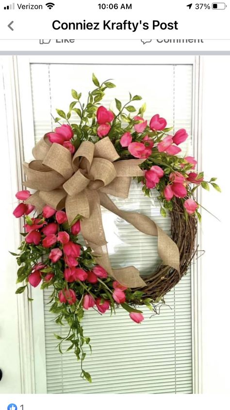 Easter Tulip Wreath, Tulip Grapevine Wreath, Spring Wreaths For Front Door Diy, Hydrangea Door Wreath, Spring Door Decoration, Diy Floral Wreath, Diy Spring Crafts, Floral Door Wreaths, Easter Spring Wreath