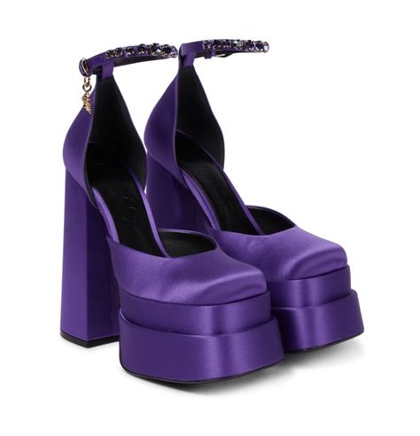 Versace Platform Heels, Versace Pumps, Versace Heels, Heels Purple, Pink Platform Heels, Chunky Pumps, Pretty Heels, Versace Style, Versace Shoes