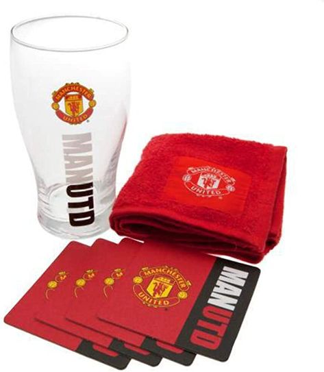 Manchester United Merchandise, Manchester United Gifts, Manchester United Club, Manchester United Fans, Red Bar, Beer Mats, Manchester United Football Club, Mini Bars, Football Memorabilia