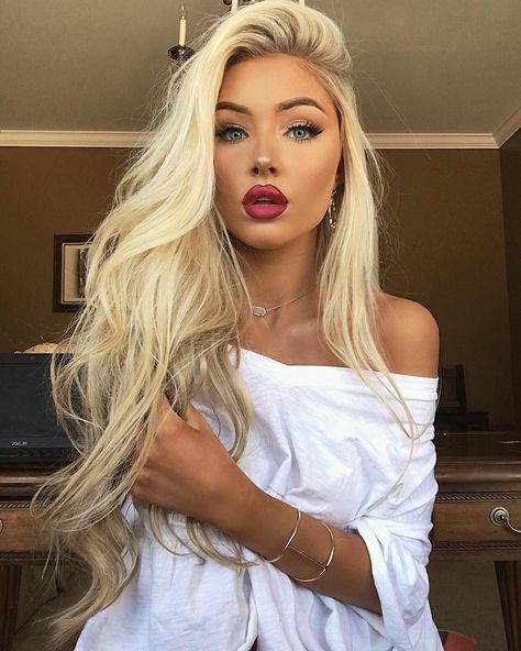 8,954 Likes, 162 Comments - Katerina Rozmajzl (@katerinarozmajzl) on Instagram: “First red lip everrr thanks to @fabfitfun's Spring Box! There are some amazing goodies in there!…” Modern Mohawk, Textured Lob, Lob Haircuts, Diamond Hair, Long Hairstyle, Mohawk Hairstyles, Frontal Hairstyles, Elf Makeup, Long Blonde