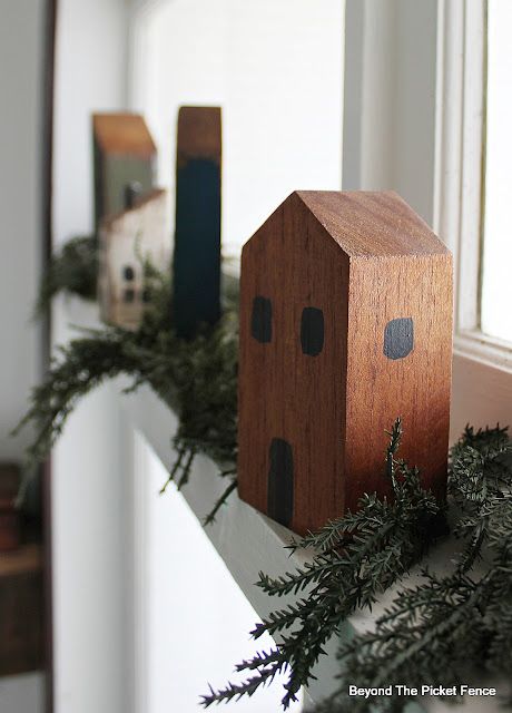 Wooden Block Houses Diy, Diy Christmas Houses Village Wood, Diy Small Houses Craft, Wooden Christmas Houses Diy, Wood Block Crafts Christmas, Diy Wooden Houses, Christmas Wooden Houses, Diy Christmas Village Houses, Wood Block Houses