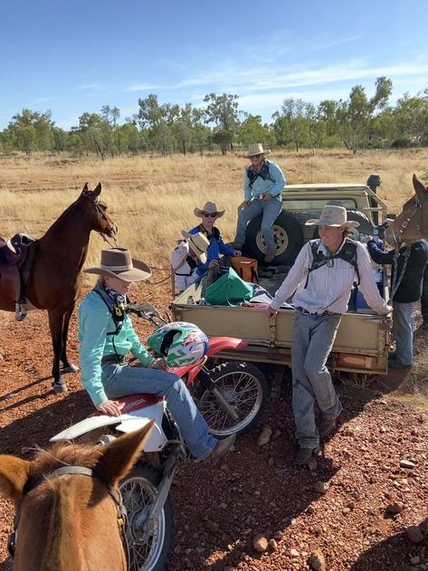 Foto Cowgirl, Australia Country, Country Summer, Future Farms, Farm Lifestyle, Outback Australia, Rodeo Life, Western Life, Cattle Farming