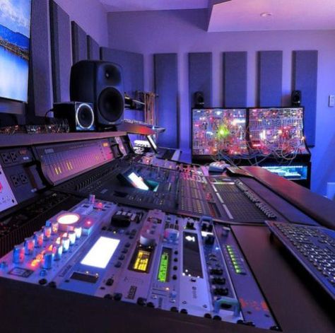 Recording Studio Setup, Producer Studio, Recording Studio Design, Recording Studio Home, Home Studio Setup, Music Studio Room, Dream Music, Home Recording Studio, Audio Room