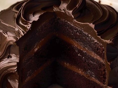 Sink into Sweet Decadence with Matilda’s Classic Chocolate Cake Recipe - NewsBreak Matilda Chocolate Cake Recipe, Snickerdoodle Bars Recipe, Matilda Chocolate Cake, Classic Chocolate Cake Recipe, Classic Chocolate Cake, Macaroni And Cheese Casserole, Key Lime Pie Bars, Choc Cake, Honey Bbq Chicken