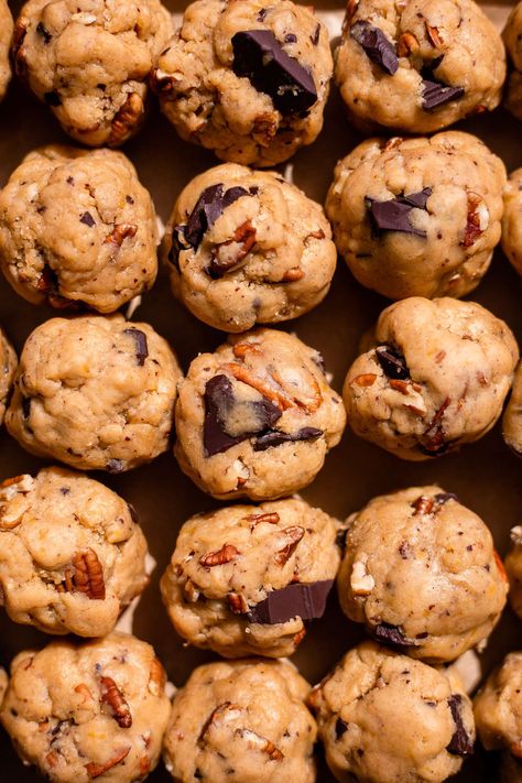 Sourdough Chocolate Chip Cookies with Pumpkin and Pecans Sourdough Discard Cookies, Discard Cookies, Sourdough Chocolate Chip Cookies, Sourdough Pumpkin, Campfire Snacks, Butter Sugar Cookies, Discard Recipes, Fall Baking Recipes, Frozen Cookie Dough