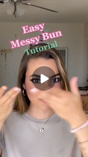 Messy Buns For Short Hair, Messy Bun Anleitung, Hair Assesories, Hair In A Messy Bun, Free Hair Styles, Short Hair Updo Easy, Bun Hack, Messy Bun For Short Hair, Updo Easy