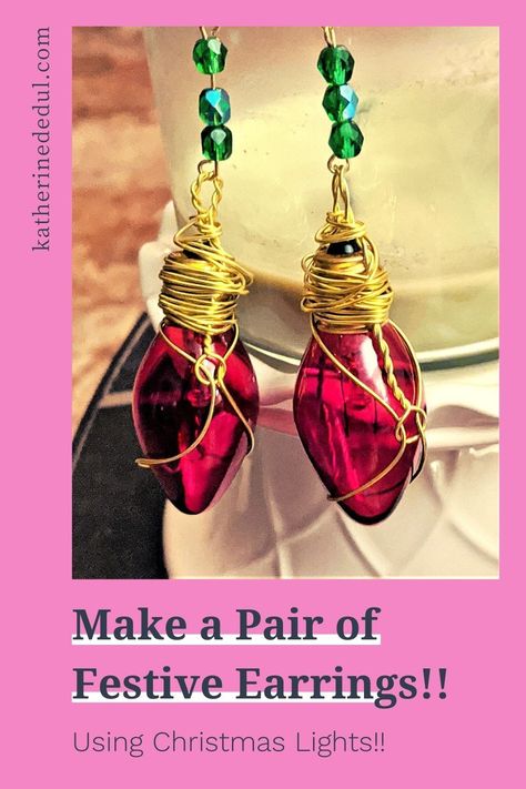 Learn how you can easily make a pair of festive earrings using replacement bulb Christmas lights and some wire! #HandmadeJewelry #JewelryMaking Light Bulb Earrings, Resin Earrings Diy, Festive Earrings, Vintage Christmas Lights, Multiple Earrings, Christmas Light Bulbs, Sock Crafts, Outfit Check, Eye Pins