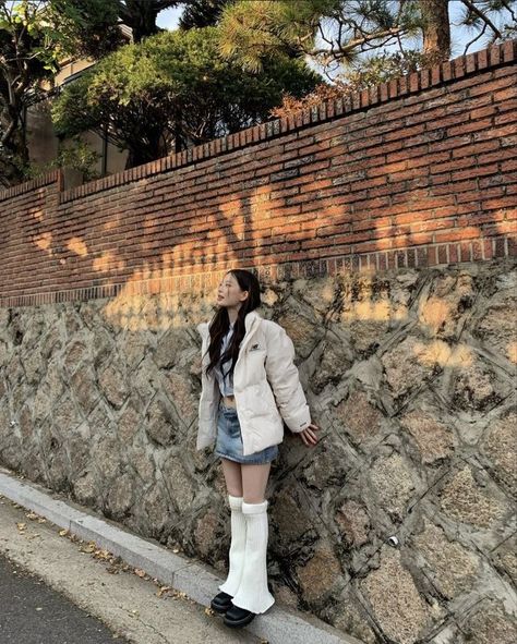 Korea Winter Fashion, Japan Outfit Winter, Japan Ootd, Korean Winter Outfits, Korea Winter, Japan Outfits, Japan Winter, Ootd Winter, Japan Outfit