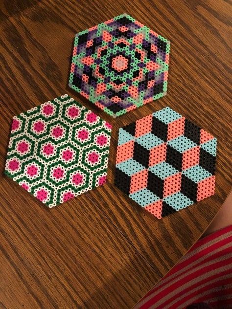 Hama Bead Coasters Ideas, Perler Bead Coasters Patterns, Melting Beads Patterns, Cute Hama Bead Ideas, Perler Beads Coasters, Melty Beads Ideas, Iron Beads Ideas, Melting Beads Ideas, Perler Beads Designs Pattern