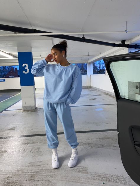 Tracksuit Outfit Aesthetic, Light Blue Sweatpants Outfit, Women Tracksuit Outfit, Black Wrap Dress Outfit, Womens Tracksuit Outfit, Blue Sweatpants Outfit, Blue Joggers Outfit, Sweatsuit Outfits Women, Tracksuit Aesthetic