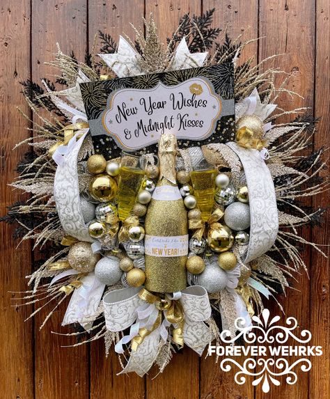 Fake Champagne, New Years Wreath, Fun Wreaths, New Year Home Decor, Above The Fireplace, Party Champagne, Midnight Kisses, Front Door Hanger, Fun Wreath