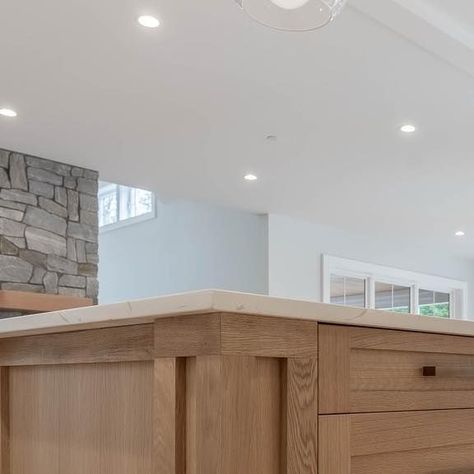 Kitchen Cabinets on Instagram: "Custom white oak island with frameless shaker cabinets. We’ll build you anything and combine semi-custom cabinetry with full custom pieces to give your kitchen an upscale feel while working to stay within your budget. #kitcheninspiration #customkitchendesign #kitchendesign #kitchenremodel #kitchenisland #cabinets #mainebuilder #woodworking #interiordesign #kitchenorganization #farmhousesink" Stain Kitchen Cabinets, Treehouse Kitchen, White Oak Stain, White Oak Island, White Oak Cabinets, Stained Kitchen Cabinets, Custom Kitchens Design, Quartzite Countertops, First Kitchen