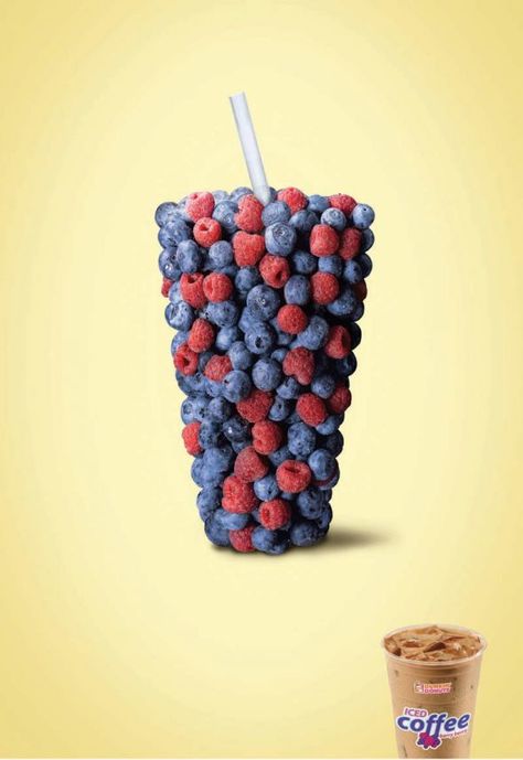 Blueberry Iced Coffee, Dunkin Iced Coffee, Donut Photos, Dunkin Donuts Iced Coffee, Dunkin Donut, Juice Ad, Food Art Photography, 광고 디자인, Publicidad Creativa