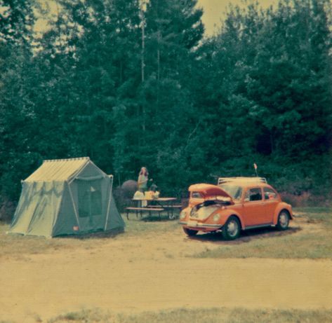 Vintage Camping Photos, Vintage Camping Gear, Camping Photo, Retro Camping, Camping Parties, Camping Aesthetic, Camping Style, Family Camping Trip, Vintage Camping