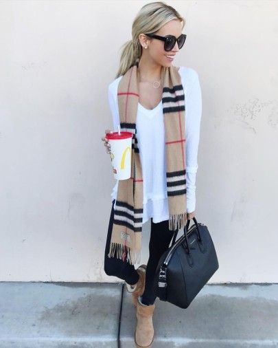 Burberry Scarf Outfit, Destiny Thompson, Thanksgiving Prep, Burberry Outfit, Corporate Fashion, Scarf Outfit, Girly Fashion, Edgy Outfits, Fall Winter Outfits