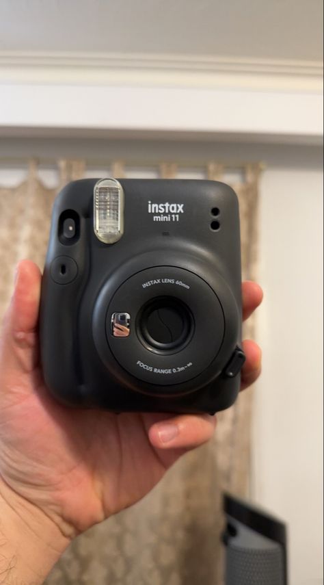 Instang print canera Mini 11 Instant Camera, Fujifilm Instax Mini 11, Instax Mini 11, Cute Date Ideas, Instant Photos, Instant Camera, Phone Repair, Fujifilm Instax, Instax Mini