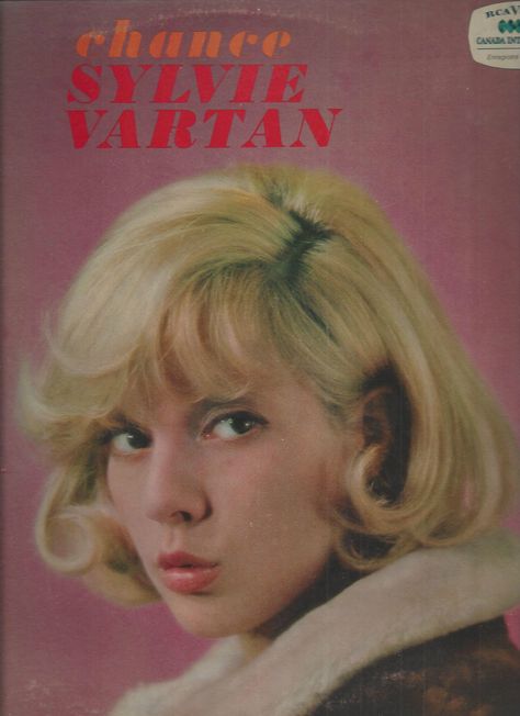 Short 60s Haircut, Sylvie Vartan Hair, 1970s Short Hair, 1970s Hairstyles Short, 1960s Short Hair, Sylvie Vartan 60s, 60s French Bob, 60s Short Hairstyles, 60s Bob Haircut