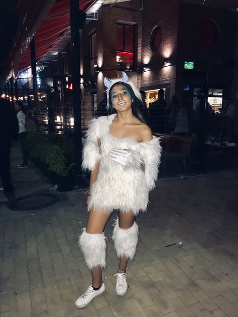 Yeti Halloween Costume, Yeti Costume Women, Yeti Costume, Halloween Costumes Makeup, Costume Makeup, Costumes For Women, Halloween Costume, Dress To Impress, Fur Coat