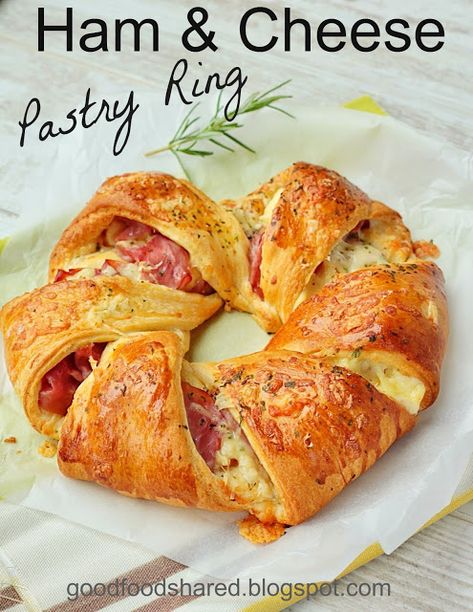 Crispy Chow Mein Noodles, Pastry Ring, Cheese Ring, Cheese Pastry, Crescent Roll Recipes, Baked Cheese, Party Dishes, Baked Ham, Ham Recipes