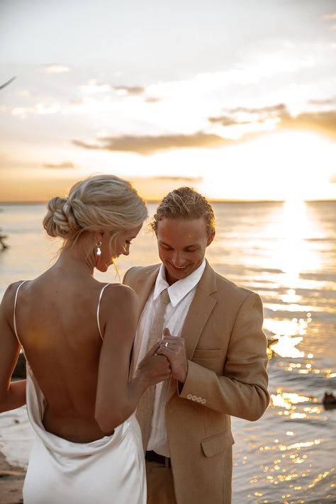 A Breathtaking Sunrise Wedding over the Waters of Mozambique Sunrise Elopement Beach, Bride At The Beach, Beach Photography Wedding, Sunrise Wedding Photoshoot, Wedding Photo Ideas On The Beach, Beach Wedding Inspo Pictures, Bride And Groom Beach Photos, Must Have Beach Wedding Photos, Beach Wedding Picture Ideas Photography