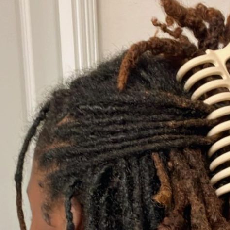 Short Locs Claw Clip Style, Claw Clip Locs, Hair Inspired, Dye Ideas, Clip Hairstyles, Dread Hairstyles, Locs Hairstyles, Claw Clips, Hair Care Tips