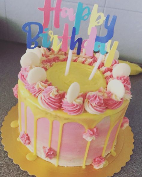 Pink And Yellow Cake, Pink Buttercream Frosting, Pink Buttercream, Pink Banana, Cake Mixture, Yellow Cake, Butter Cake, Pink Cake, Drip Cakes