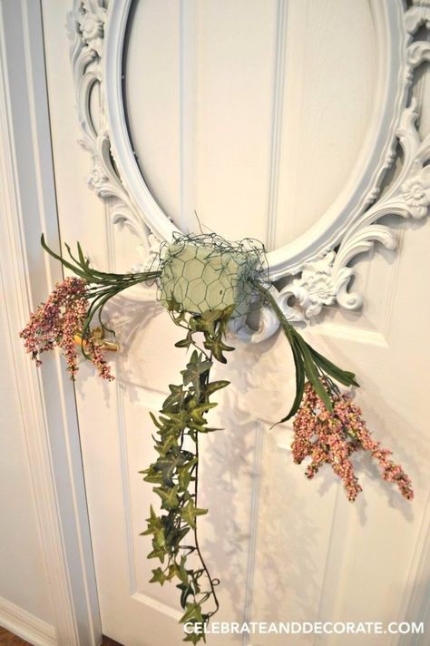 Using-a-picture-frame-for-a-door-wreath-681x1024 Picture Frame With Flowers, Frames Repurposed, Boho Photos, Crafternoon Ideas, Round Mirror Frame, Dry Floral Foam, Picture Frame Wreath, Diy Picture Frame, Spring Door Decoration