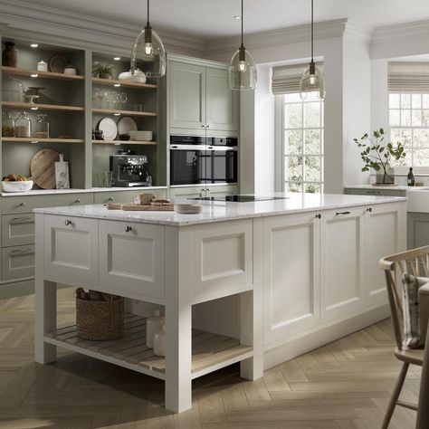 Elmbridge Sage Green, Howdens Shaker Kitchen, Cupboard Styles, Shaker Kitchen With Island, Green Shaker Kitchen, Howdens Kitchens, Porcelain Kitchen, Fitted Kitchens, Sage Green Kitchen