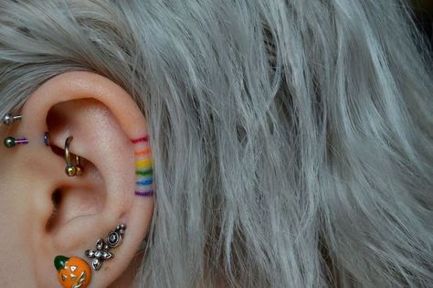 Ear Tattoo Design, Rainbow Tattoo, Ear Peircings, Tato Minimal, Pride Tattoo, Rainbow Tattoos, Shape Tattoo, Tattoo Girls, Tiny Tattoo