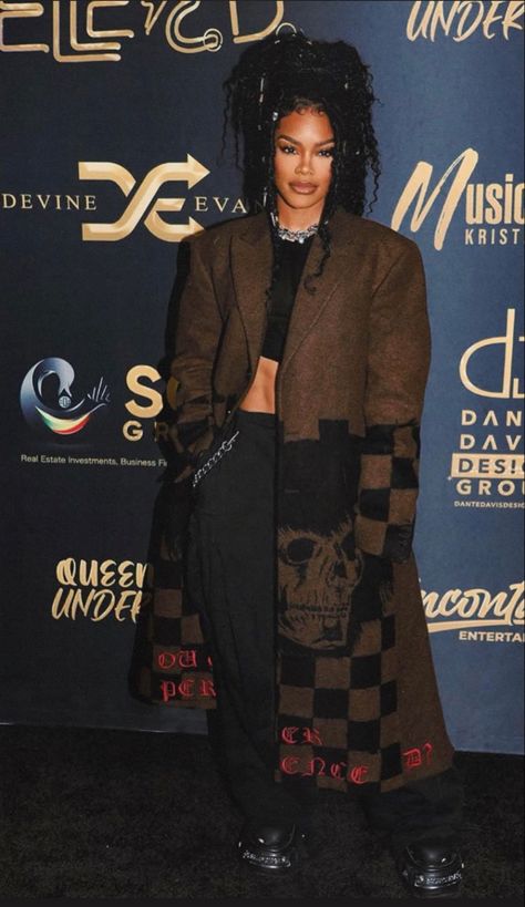 Teyana Taylor Dress, Teanna Taylor Outfits, Teyana Taylor Locs, Teyana Taylor Boho Locs, Teyana Taylor Outfits Tomboys, Teyana Taylor Suit, Teyana Taylor Baggy Outfits, Teyana Taylor Style, Teyana Taylor Red Carpet