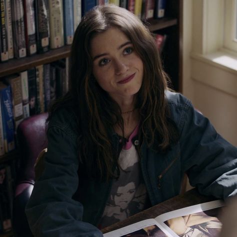 Things Heard And Seen, Hades Daughter, Natalia Dyer, Inheritance Games, Nancy Wheeler, Gilmore Girl, Movies Aesthetic, American Spirit, Famous Models