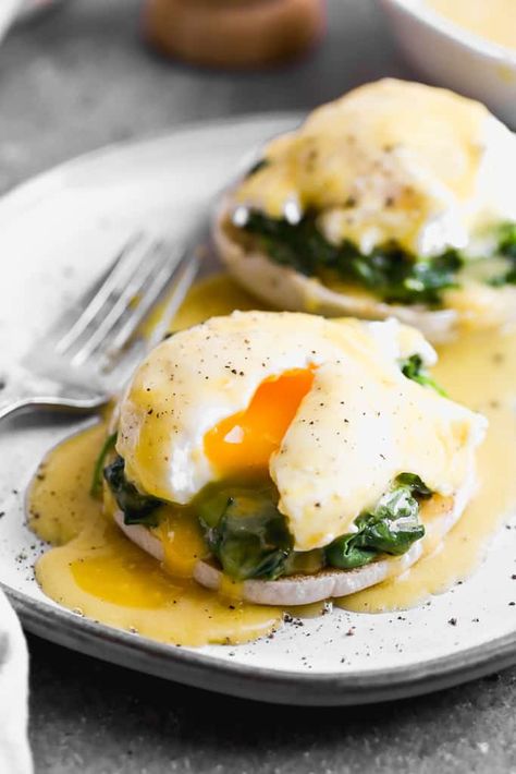 Homemade Hollandaise Sauce, Best Egg Recipes, Best Egg Salad Recipe, Florentines Recipe, Eggs Florentine, Easy Egg Recipes, Egg Dishes, Best Breakfast Recipes, Egg Breakfast