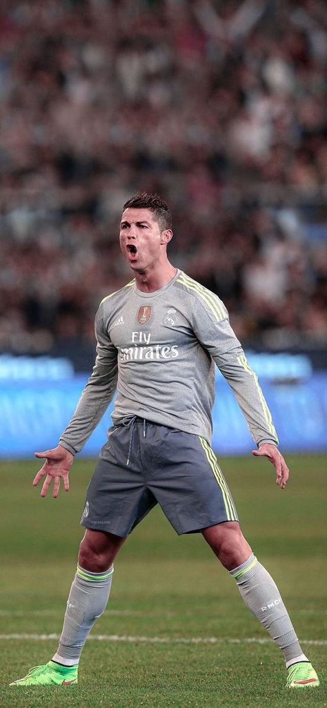 Ronaldo Madrid, Cristiano Ronaldo Hd Wallpapers, Cristiano Ronaldo Wallpaper, Cristiano Ronaldo Goals, Ronaldo Wallpaper, Ronaldo Pictures, Cr7 Wallpapers, Real Madrid Cristiano Ronaldo, Cristino Ronaldo