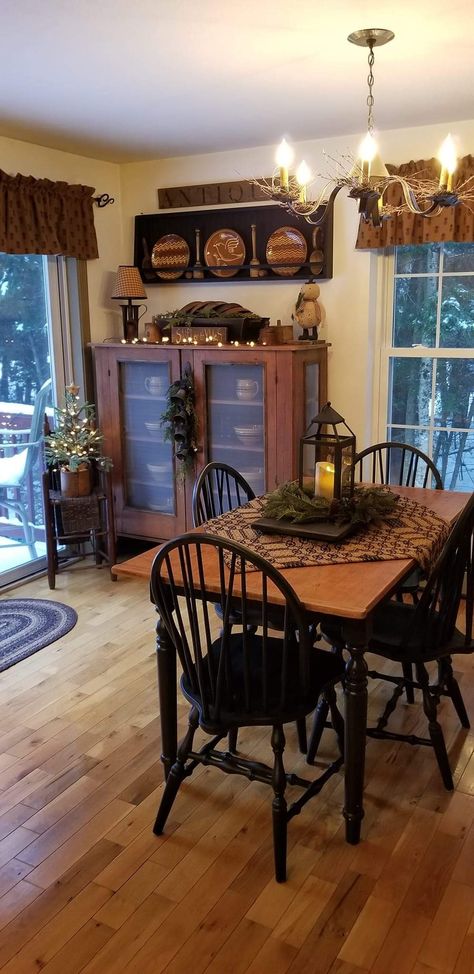 Primitive Home Decorating, Primitive Dining Room, Colonial Home Decor, Primitive Dining Rooms, Primitive Living Room, Primative Decor, Bathroom Farmhouse, Primitive Home Decor, Dining Ideas