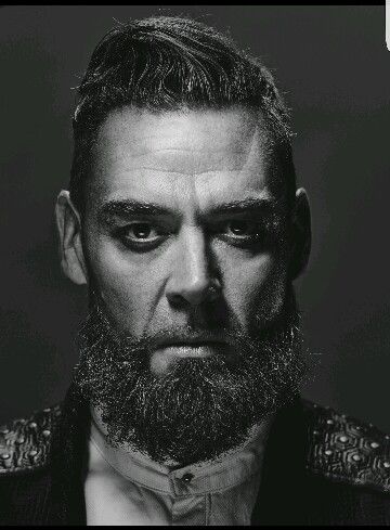 Into the Badlands Baron Quinn Male Actors Over 40, Badlands Series, Marton Csokas, Into The Badlands, Male Actors, Awesome Beards, Best Shows Ever, Picture Photo, Over 40