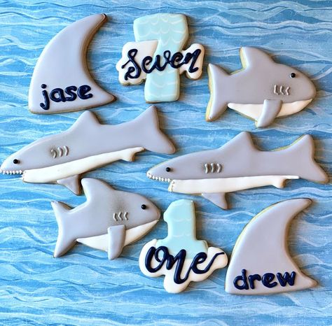 Shark Cookies Decorated, Shark Week Cookies, Shark Decorated Cookies, Shark Sugar Cookies Royal Icing, Shark Crumbl Cookie, Shark Birthday Cookies, Shark Sugar Cookies, Cookiecutter Sharks, Animals Cookies